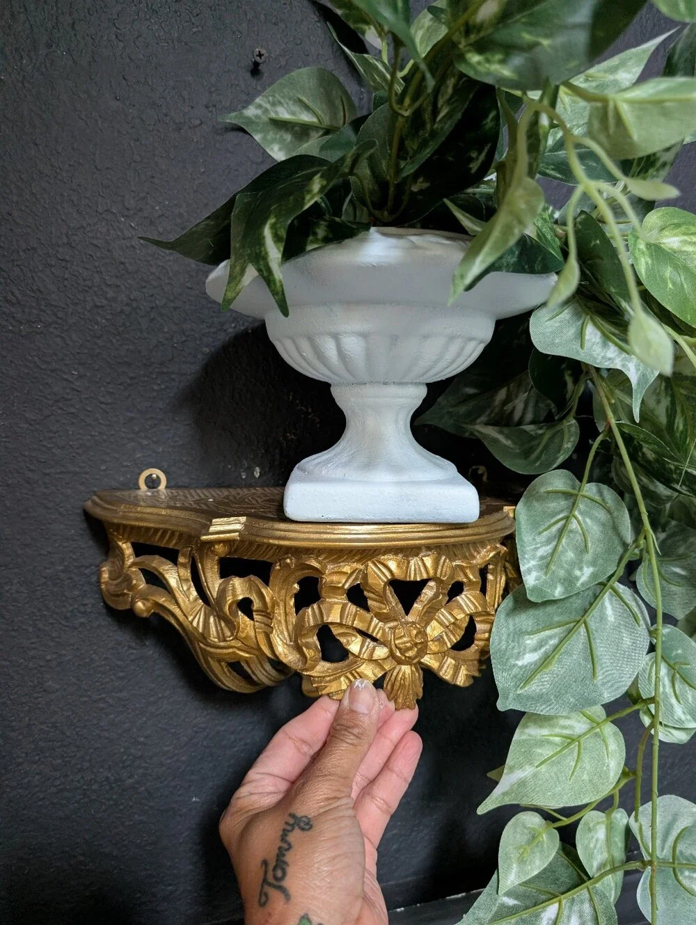 Vintage Italian Gold Hanging Wall Shelf Console Scrolling Acanthus Gold Plastic